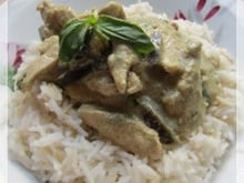 Curry vert de poulet traditionnel