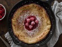 Vous ne connaissez pas encore la pachade auvergnate ? Cette crêpe épaisse et gourmande va vous séduire