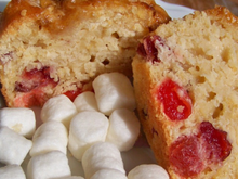 Muffins aux fruits rouges séchés et marshmallows
