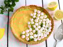 Tarte au citron et sa meringue dorée au four