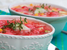 Oubliez le classique melon jambon : ce gaspacho fruité de Laurent Mariotte est l'entrée légère parfaite contre la chaleur