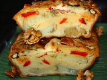 Cake sucré-salé aux pommes, chèvre et noix