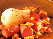 Saucisses de Francfort aux poires, pommes, oignons