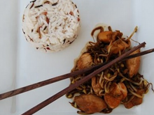 Poulet et pousses de soja