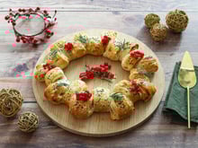 Apéro de fêtes : essayez cette recette de couronne de Noël au blanc de poulet parfaite pour Noël