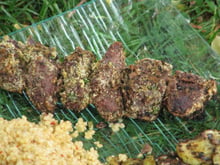 Brochettes de bœuf panées à la farine de manioc