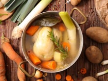 Poule au pot farcie Henri IV