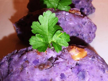 Quenelles maison de vitelotte au chèvre frais et aux noix