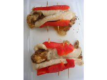 Dinde roulée aux snickers en habit rouge