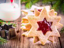 Etoiles à la confiture de fraise