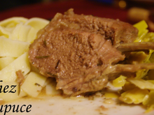 Carrés d'agneau au miel, ail et romarin
