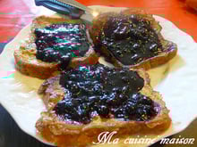 Pain perdu au sirop de myrtilles