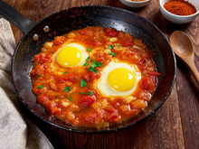 Tchoutchouka aux œufs et poivrons