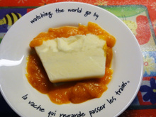 Parfait glacé léger au coulis de mangue