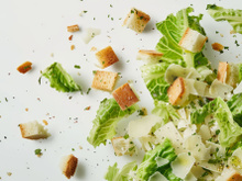 Comment faire une pizz'salade façon César pour cet été ?