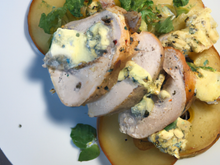 Chapon aux poires et roquefort