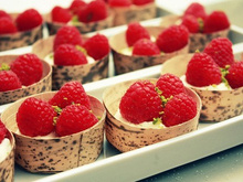 Pannacotta framboise, pistache et huile d'olive