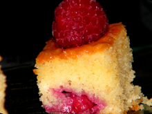 Gateau humide agrumes et framboises