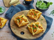 Velouté de châtaignes, poulet à la crème, feuilletés au butternut et jambon ... : le menu de la semaine du 9 au 13 janvier 2023