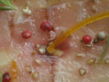 Carpaccio de thon à l'orange et estragon