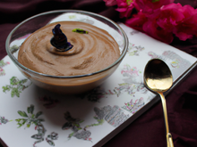 Mousse au chocolat sans beurre et sans sucre