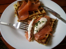 Gaufres de pomme de terre et saumon fumé