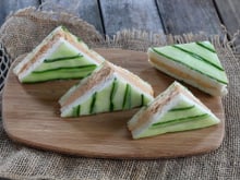Mini club-sandwich concombre et saumon