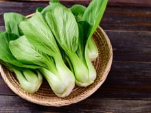 “Un de mes favoris de diététicienne” : rapide à cuire, digeste et riche en vitamines, ce légume pas assez connu a tout bon selon une experte !