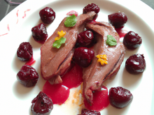 Magrets de canard aux cerises