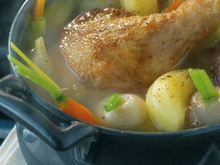 Pot-au-feu au canard et oignons grelots