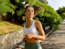 Débuter ou reprendre la course à pied : 3 recettes parfaites pour booster votre énergie et éviter les blessures