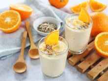 Smoothie à l'orange, banane et son d'avoine