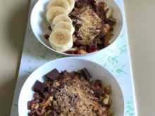 Crumble pomme-bananes et duo de chocolat