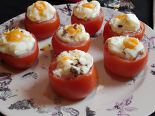 Tomates farcies aux œufs