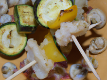 Brochettes de lotte aux légumes