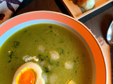 Soupe verte et son œuf poché