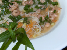 Bouillon dashi aux crevettes grises