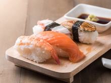 Halte au mélange wasabi/sauce soja pour les sushis et les makis