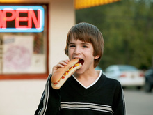 Près d'1 enfant américain sur 2 pense que le hot-dog et le bacon sont des légumes