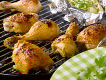 Cuisses de poulet à la moutarde et pommes de terre au four