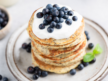 Cette recette de pancakes aux graines de chia va vous permettre d’en manger autrement tout en profitant de leurs bienfaits