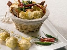 Madeleines à la tomme de Savoie, thym et tomates séchées