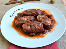 Andouillette pochée au vin rouge