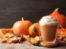 Faites votre sirop pumpkin spice maison rapidement, facilement et pour beaucoup moins cher