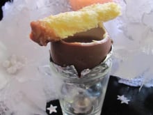 Kinder coque à la crème de Nutella et ses mouillettes de brioche grillées au miel