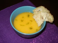 Velouté de potimarron croquants à l'emmental et aux graines de moutarde