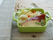 Choucroute au filet de poulet fumé et légumes de saison