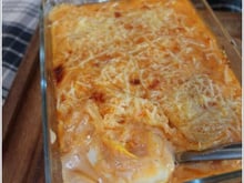 Œufs durs gratinés à la sauce aurore