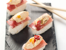 Sushis au jambon cru et à la Tartinade aux 3 poivrons Apérivrais