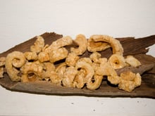 Couennes de porc frites